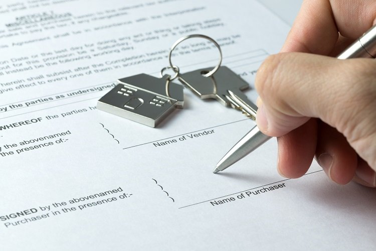 Real estate agent closing a deal